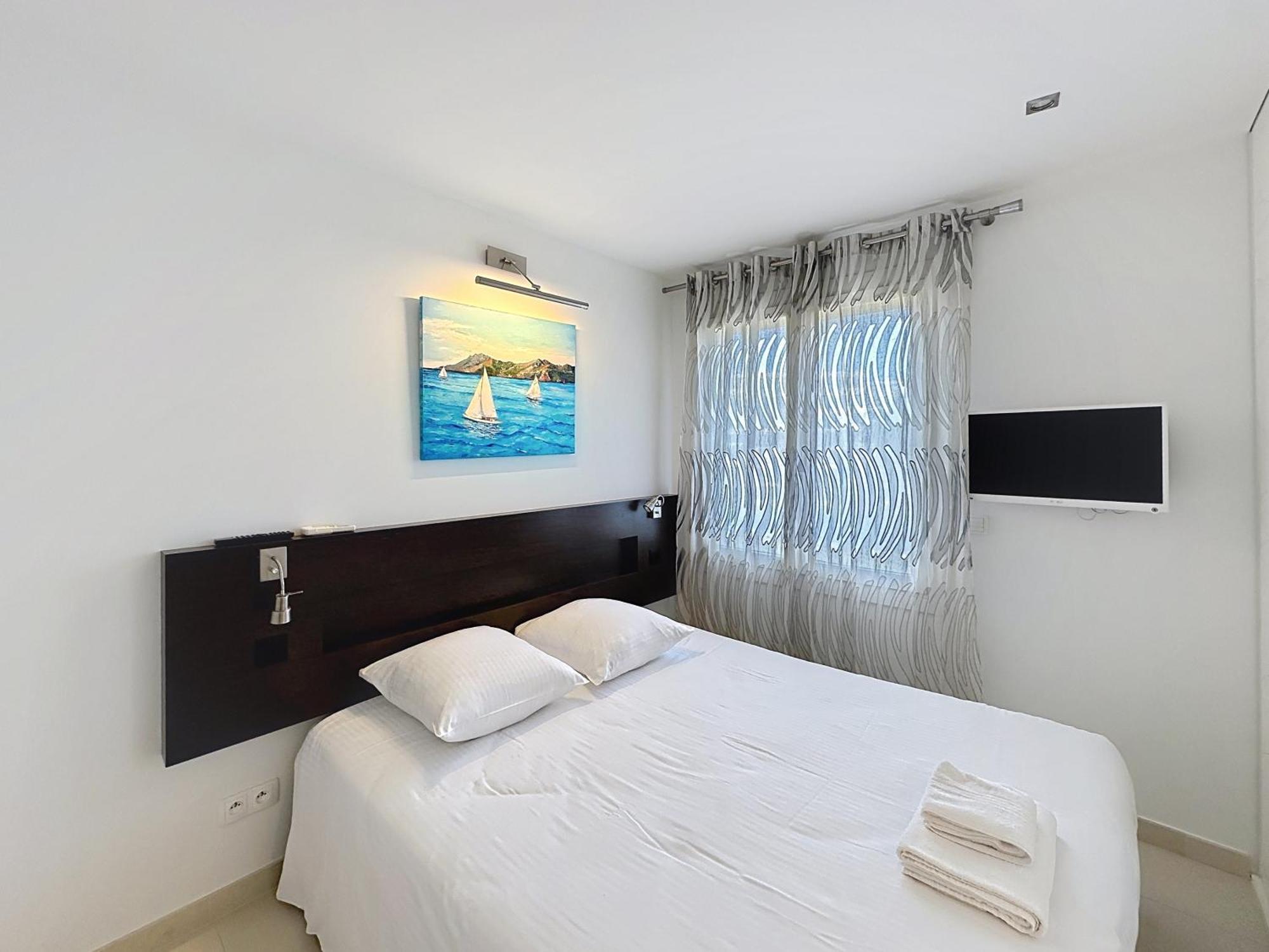 Modern 2-bedroom Stunning Sea View On La Croisette Apartment